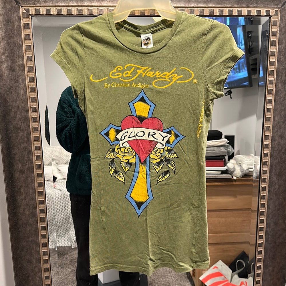 Ed Hardy t shirt